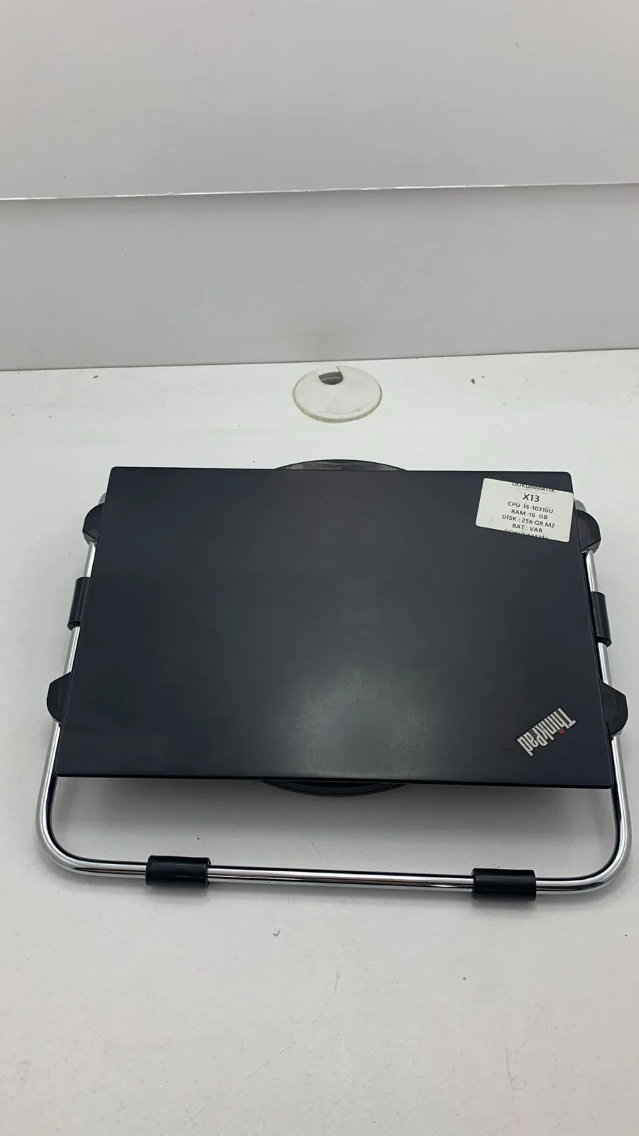 Lenovo ThinkPad X13 Intel Core i5 10. Nesil 16GB RAM 256 M.2 NVMe SSD 13.3" Notebook görsel 4