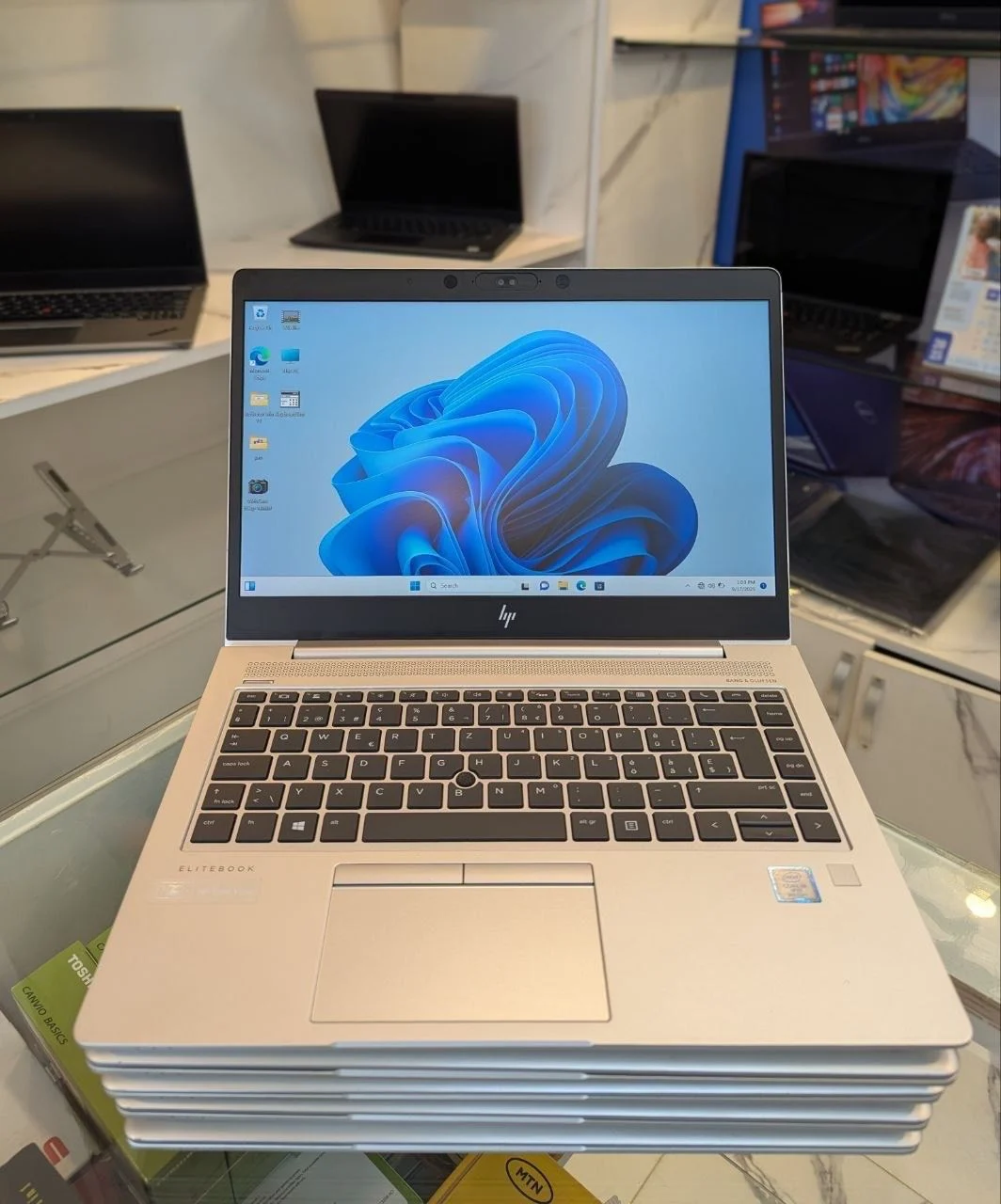 HP EliteBook 840 G6 Intel Core i7 İ7-8665U 8. Nesil 8GB RAM 256GB M.2 NVMe SSD 14" Notebook görsel 4